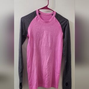 Lululemon Athletica Pink and Gray Women's Long Sleeve Tee, Size 4.